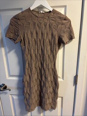 Textured Short-Sleeve Taupe Mini Dress